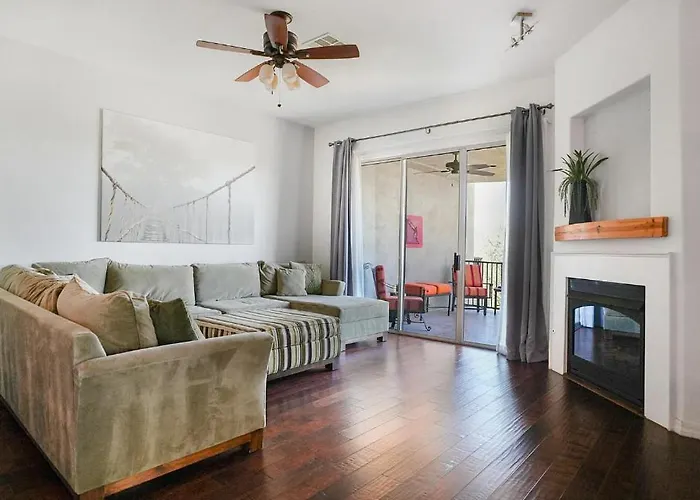 Apartment Spacious 3br W Mountain Views, Pool & Private Garage Near Scottsdale *