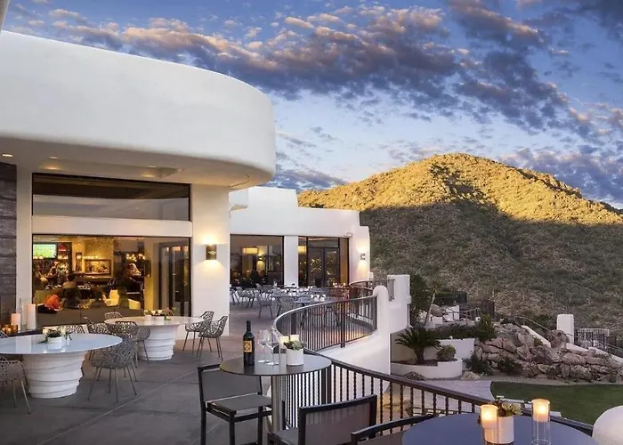 Spacious 3br W Mountain Views, Pool & Private Garage Near Scottsdale *